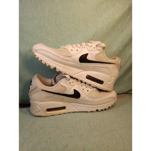NIKE AIR MAX 90 ESSENTIAL SAIL-WHITE-PURE PLATINUM-BLACK SZ 6.5 (CQ2560-101) - Picture 1 of 7